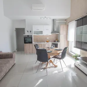  Apartment Nebo Ii